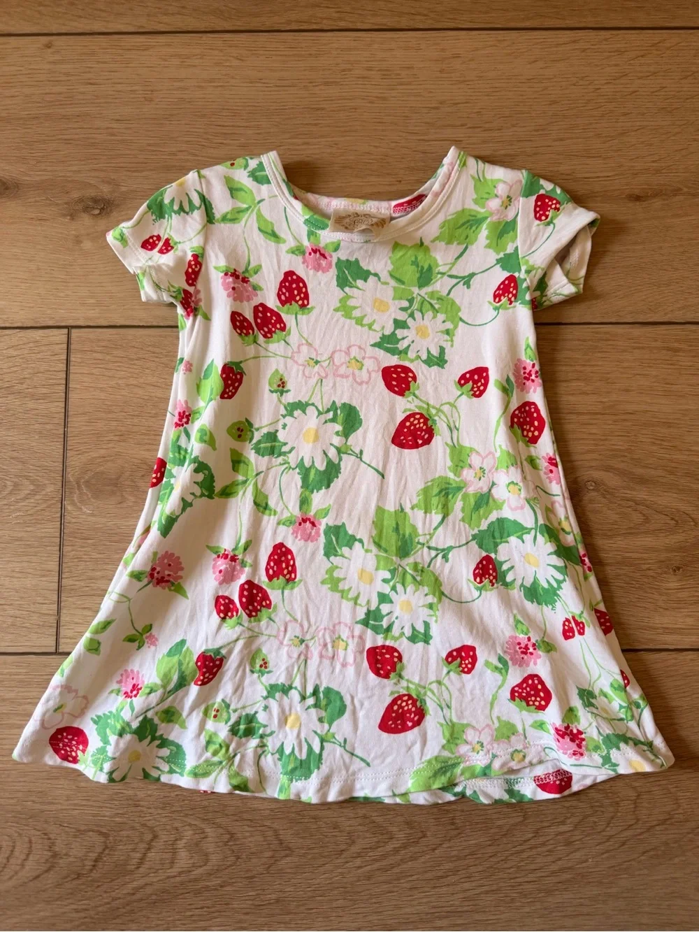 Strawberry Daisy Print Girls' T-Shirt Dress